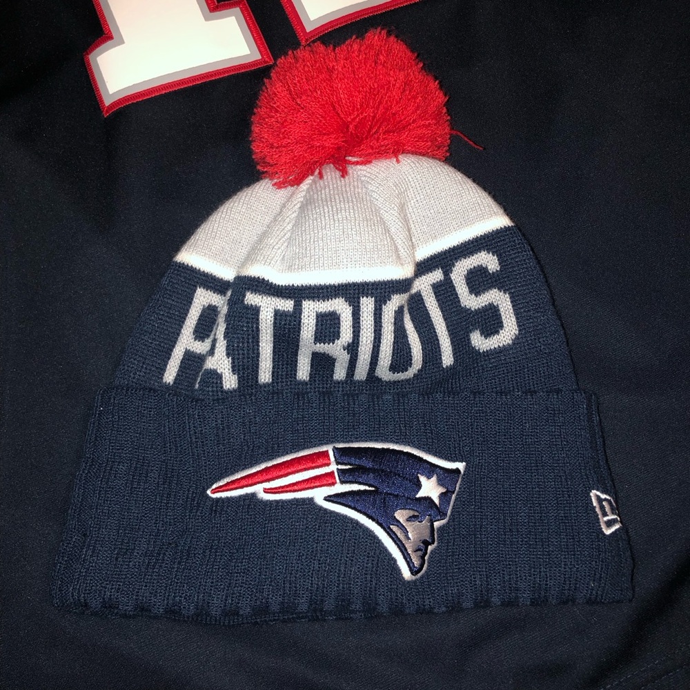 Tom Brady. New England Patriots NFL Jersey and New Era Beanie. Size XXL. - Picture 2 of 15
